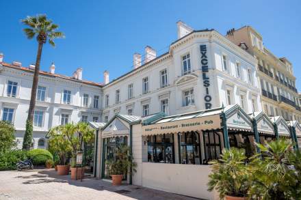 Hotel-restaurant-bord de mer-saint raphael